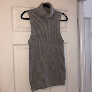 Michael Kors - sleeveless turtle neck sweater